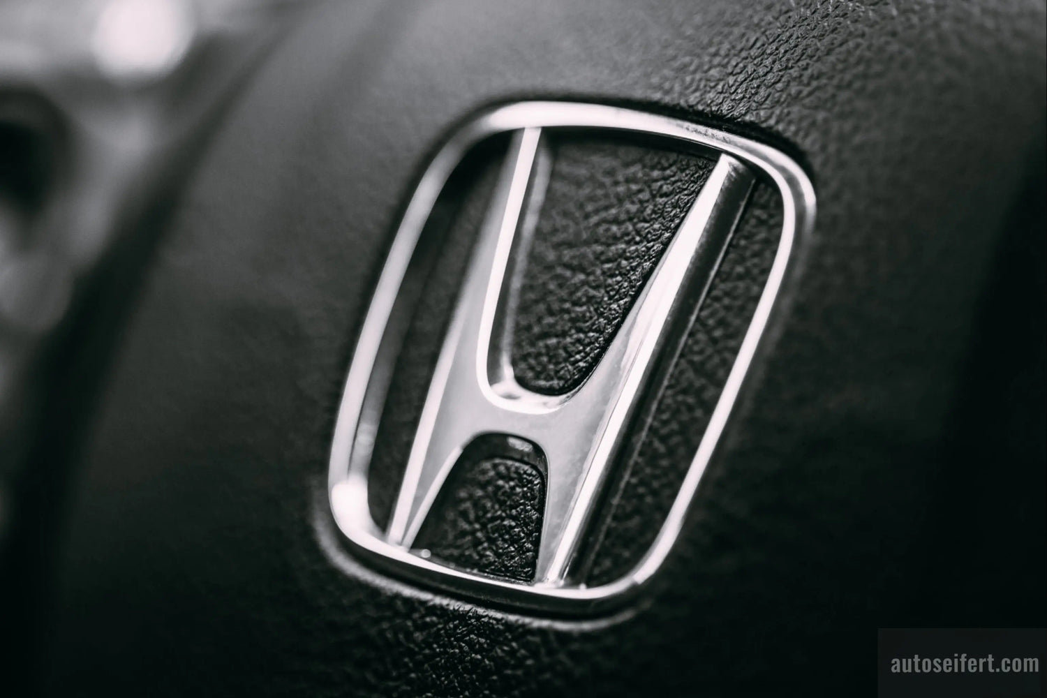 Honda-Originalteile-für-Auto-und-Motorrad-Für-Ihre-n-Honda-das-Beste autoseifert.com