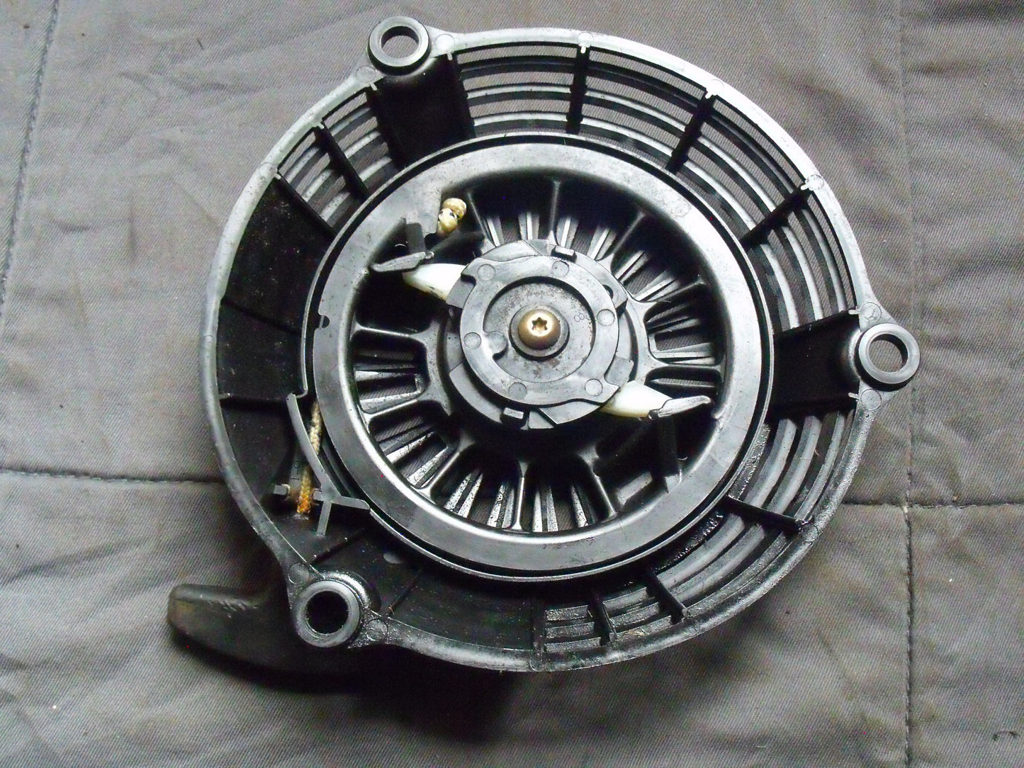 Honda Handstarter 28400ZL8013ZA Schwarz /Rot Treckerflickershop