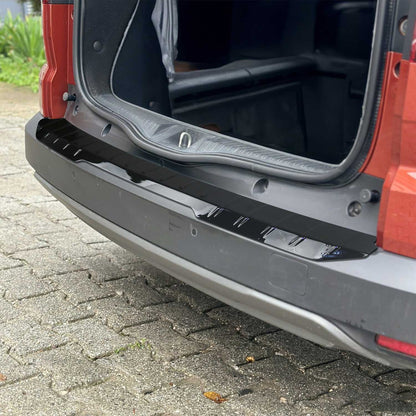 Ladekantenschutz für Dacia Jogger 2022-2025 ABS Glanz Schwarz OMAC DE