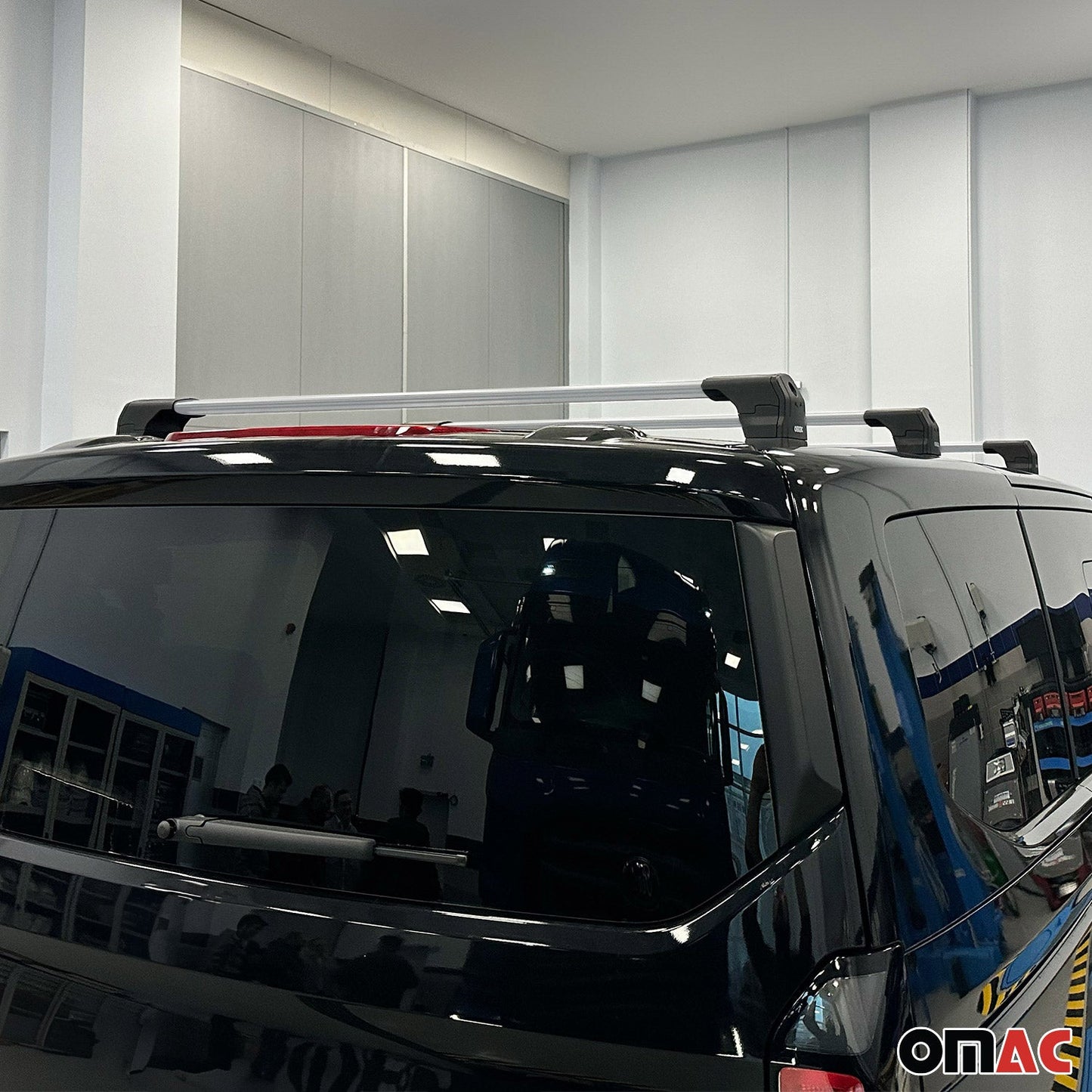 Dachträger für Ford Transit Custom / Tourneo Custom 2023-2025 75kg Silber 3 tlg OMAC DE