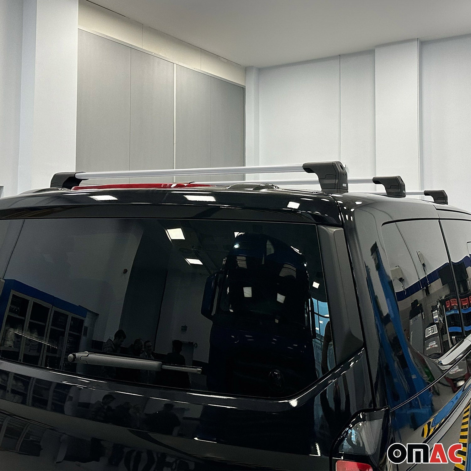 Dachträger für Ford Transit Custom / Tourneo Custom 2023-2025 75kg Silber 3 tlg OMAC DE